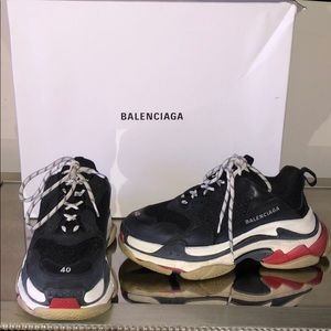 BALENCIAGA TRIPLE S